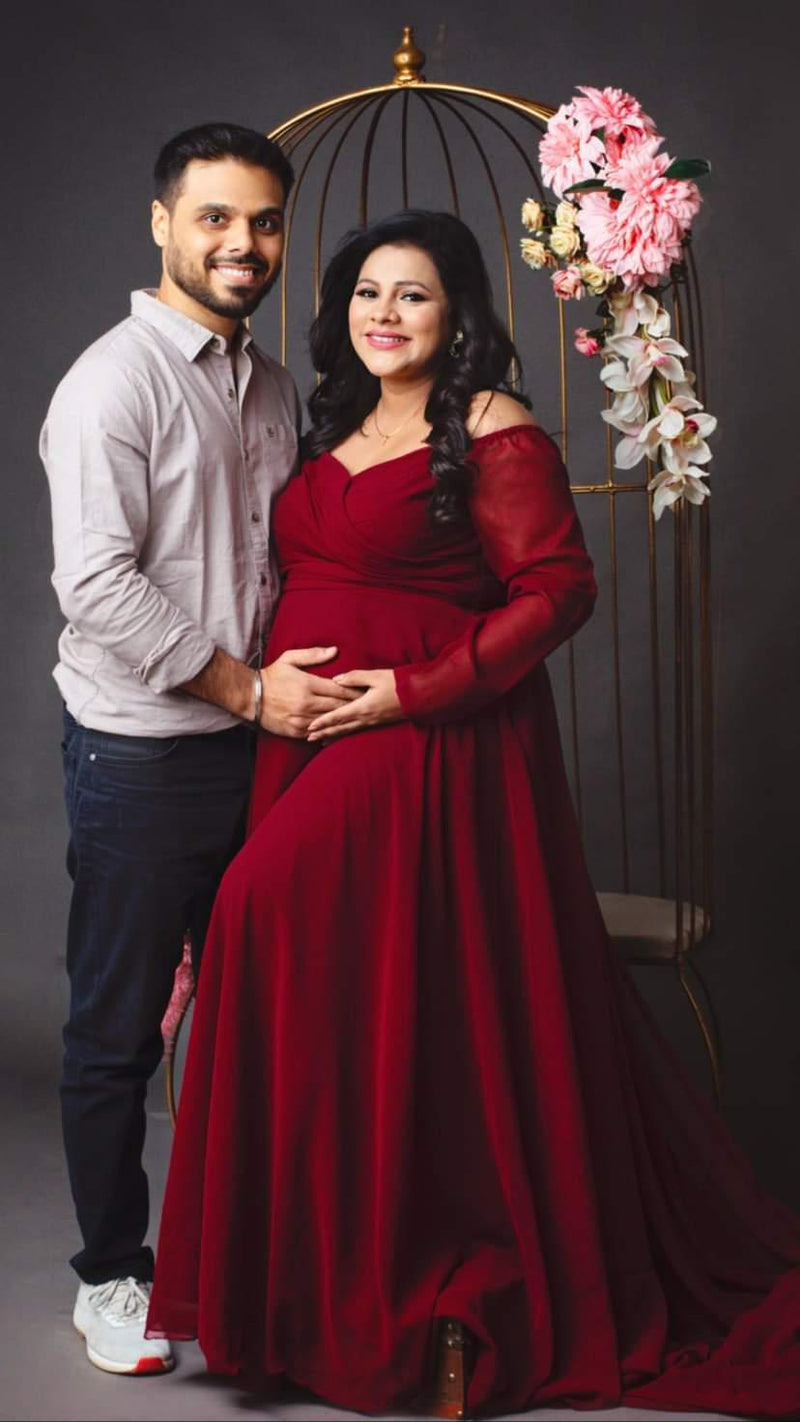 Maroon V-Neck Baby Shower Trail Gown