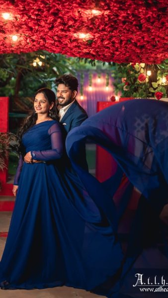Royal-Blue Full Sleeves Pre-Wedding Trail Gown
