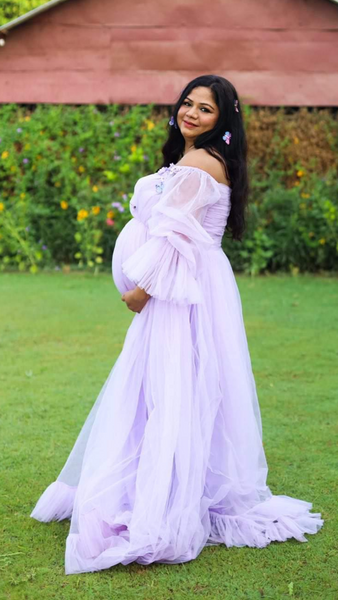 Lavender Ruffled Maternity Photoshoot Gown