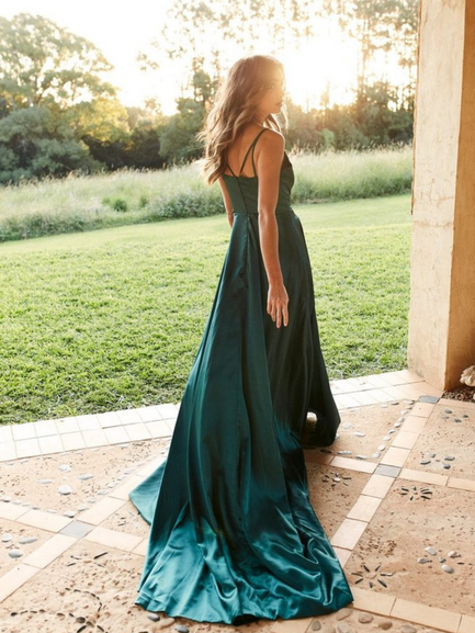 Arabic Dark Green Off Shoulder Victorian Evening Gown With Sequins And  Applique Detailing Elegant Formal Evening Dress For Pageants And Proms  BC0009 From Cinderelladress, $132.05 | DHgate.Com