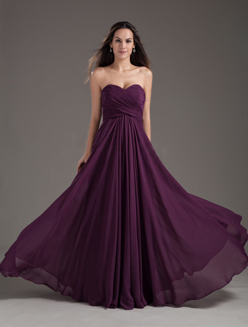 Strapless Sweetheart Neckline Pleated Maxi Dress